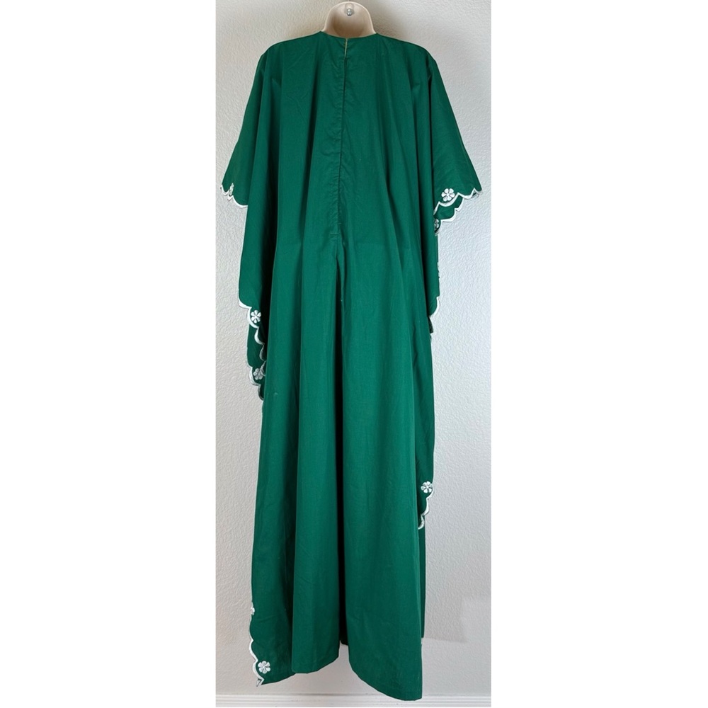 Veloso's Gift Shop NWT Vintage Green Kaftan w/ White Embroidery Coverup Dress OS - Picture 7 of 14